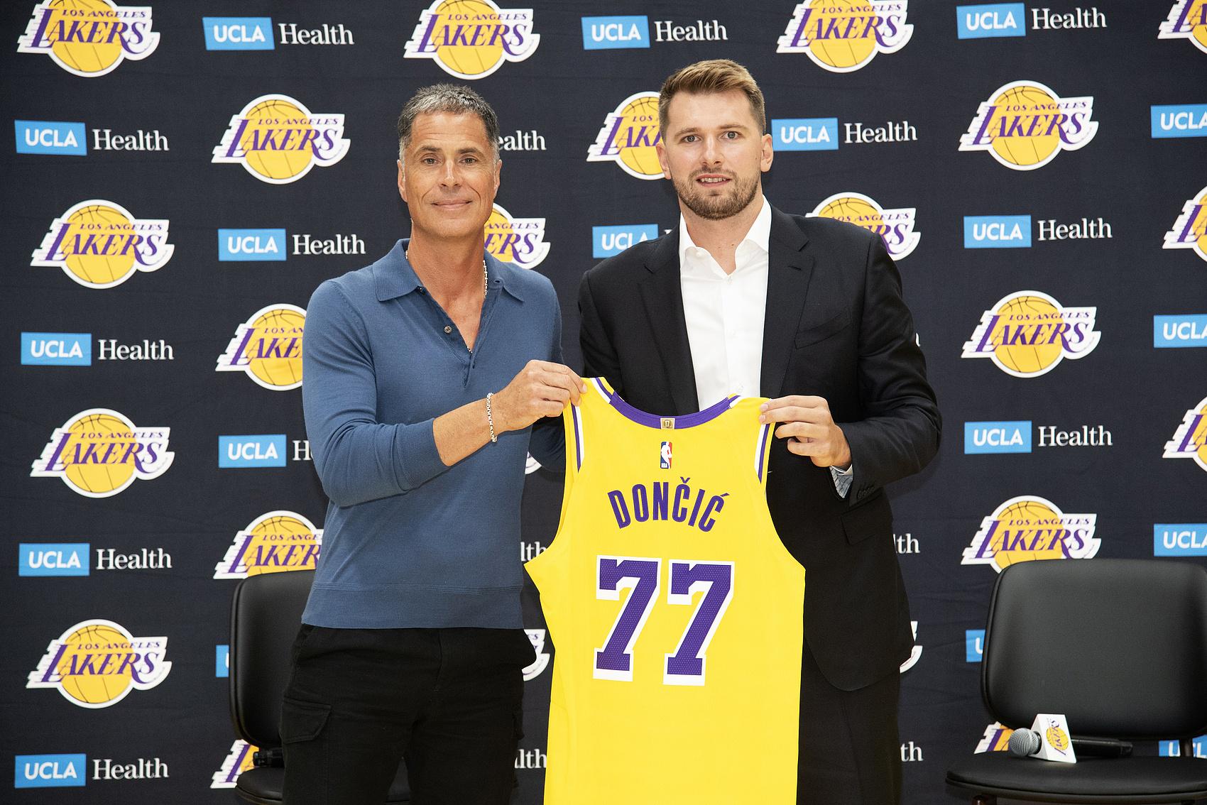 阿德托昆博, 表声明时, 最佳选择 阿德托昆博, 表声明时, 最佳选择