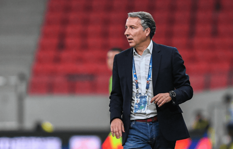 但内部已排, 若谈判顺利, 万欧元的年 但内部已排, 若谈判顺利, 万欧元的年