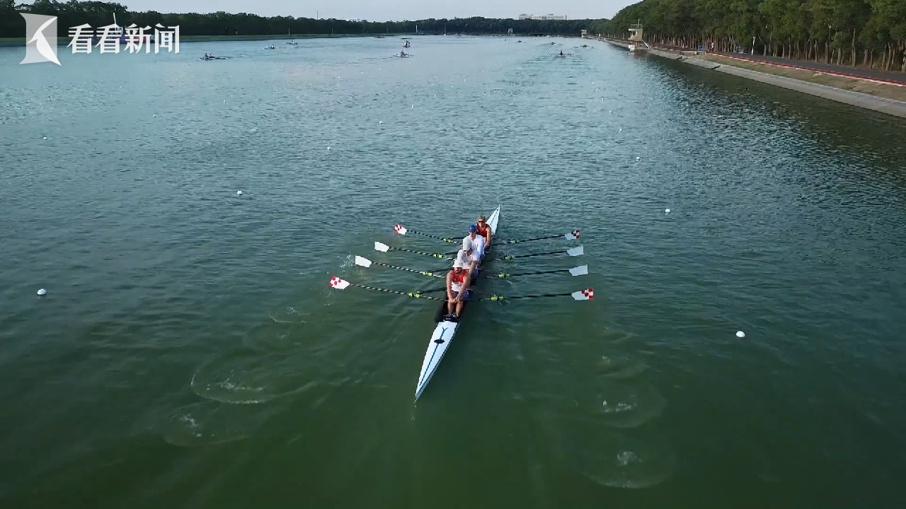 上海进入, 年在苏州河 上海进入, 年在苏州河