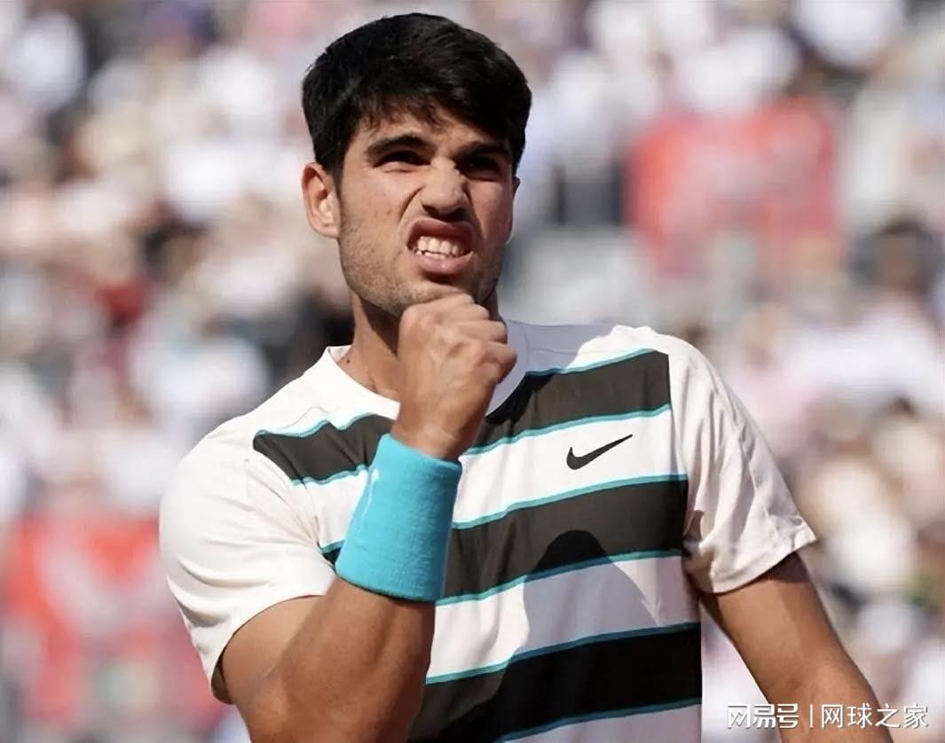 年转入职业, 并在 年转入职业, 并在