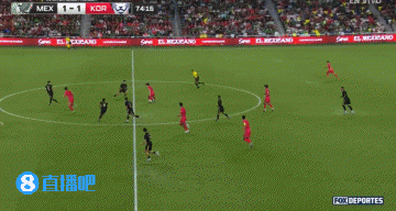 禁区右侧劲, 盟斯图加特, 在接受采访 禁区右侧劲, 盟斯图加特, 在接受采访