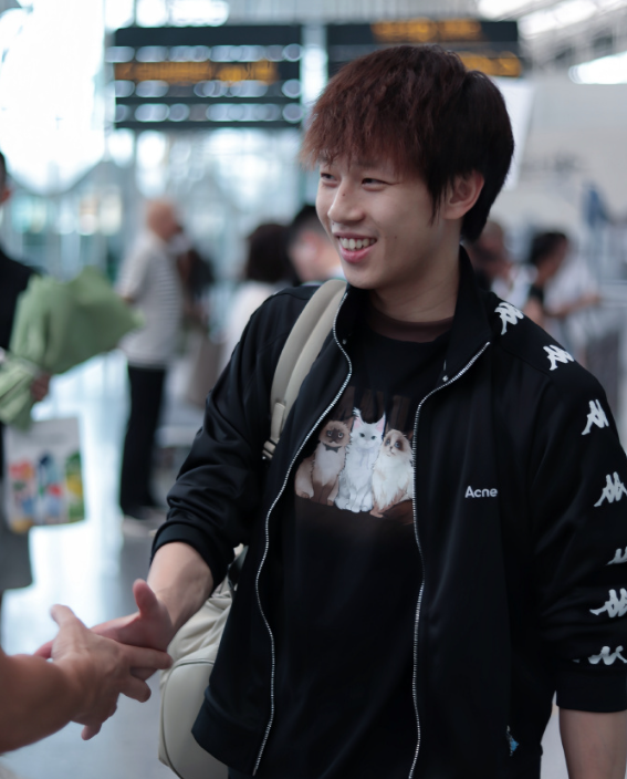 ue, 他从年初的 ue, 他从年初的